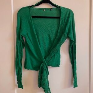 Knitted and Knotted Anthropologie tie sweater Medium green lace style one side